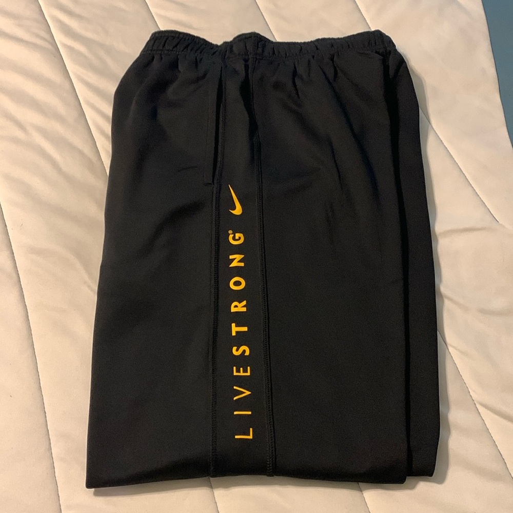 Nike LiveStrong Thermal Sweatpants